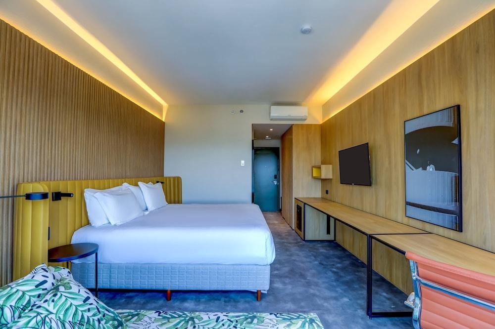 Hotel Hilton Garden Rebouças 4*