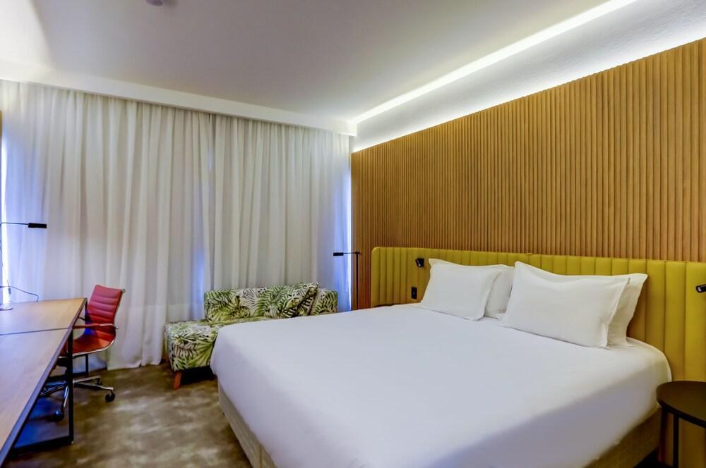 Hotel Hilton Garden Rebouças 4*