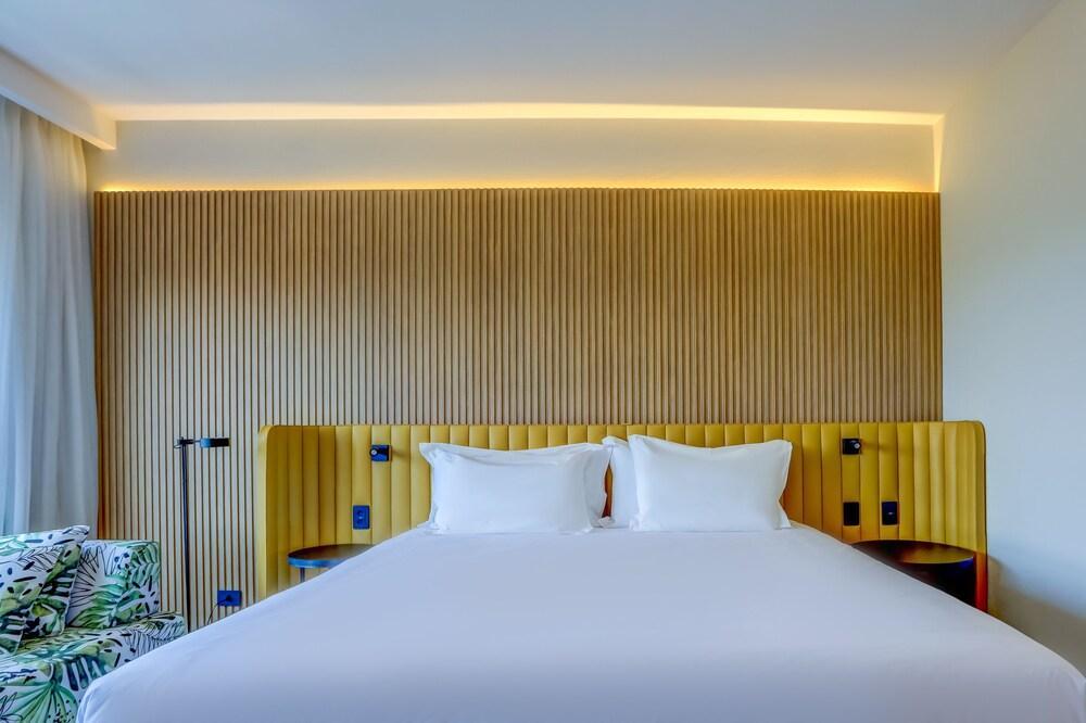 Hilton Garden Rebouças 4*