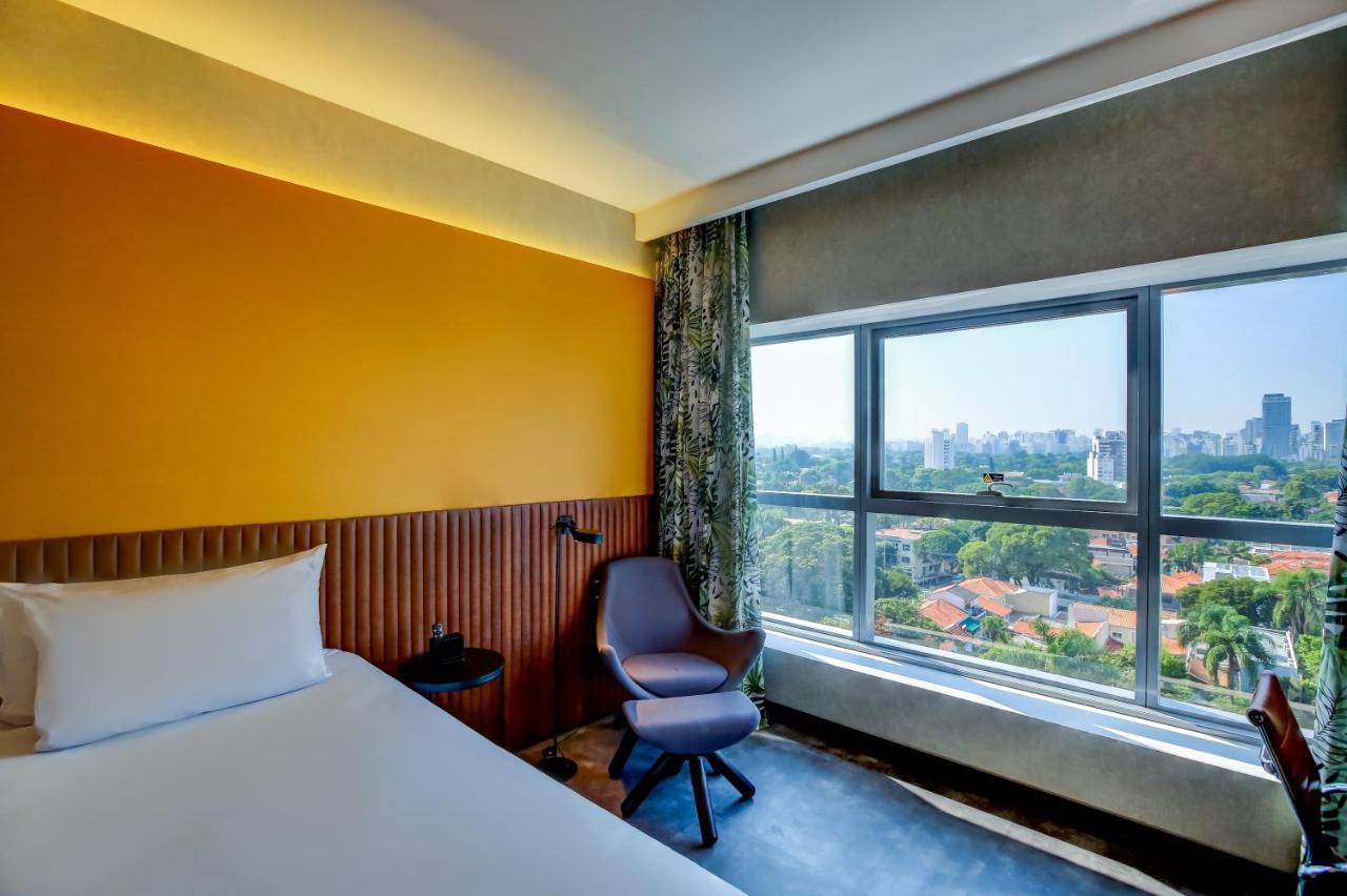 Hilton Garden Reboucas 酒店 4*